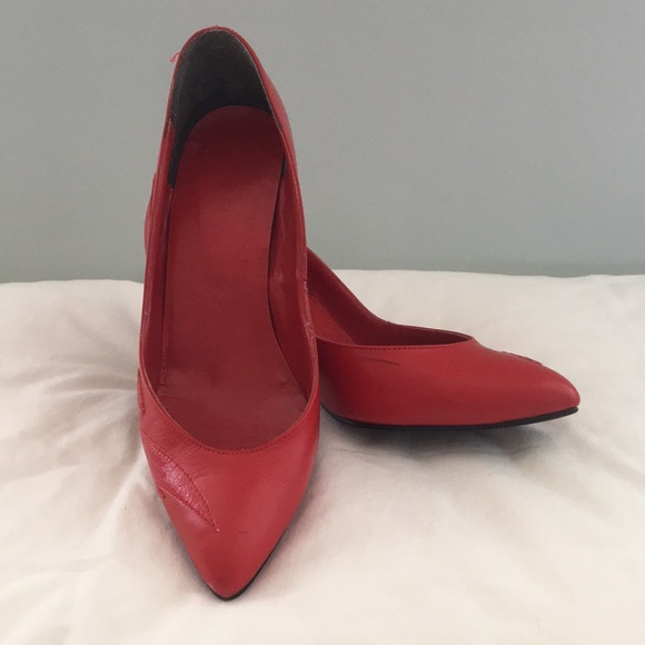 Red leather heels - Picture 5 of 6
